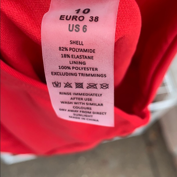 BNWT SUPERSEXY RED BODY/BATHINGSUIT DEEP HALTER🥊 - Picture 3 of 3